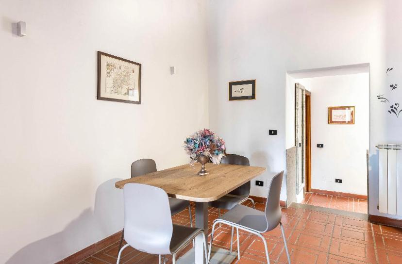 Delightful Flat In The Heart Of Trastevere Daire Roma Dış mekan fotoğraf